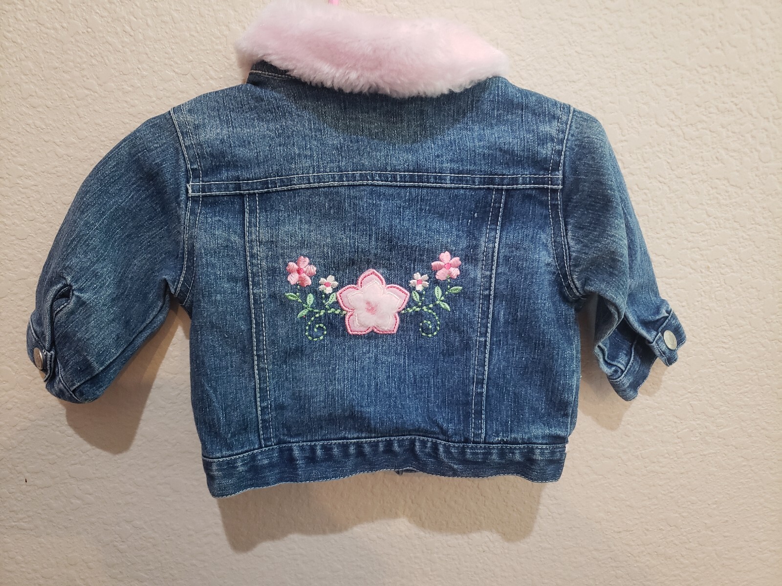 Infant Jean Jacket with fluffy pink collar Size 12 Months Snap