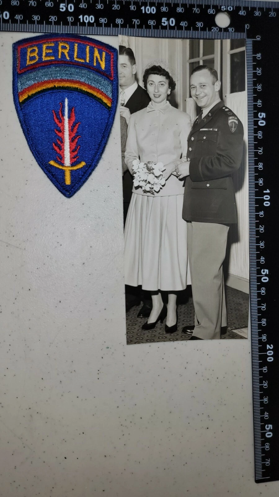 K2462 1950s US Army Shoulder Patch US Army Europe Berlin Tab with Photo L3A