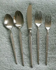 WINTHROP - W.M. Dalton - Stainless Japan - Silverware / Flatware - CHOICE