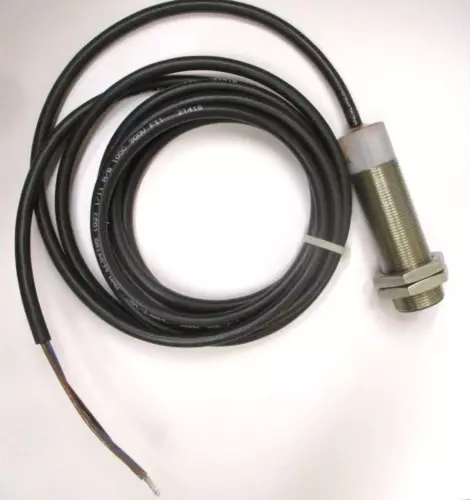 Eaton E57P-18SNN5-C2 Tub Ind Sensor Replaces E57LAL18T110 10-48VDC Input 49471HI