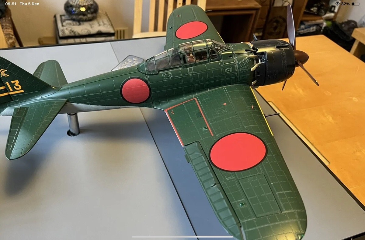 Omabeta Modèle d'avion 1:100 Modèle d'avion moulé sous pression 1:100
