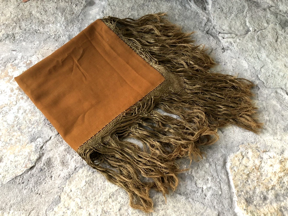 Mantón ucraniano vintage. Pañuelo Khustka. Marrón de la URSS Foto 2 de 4