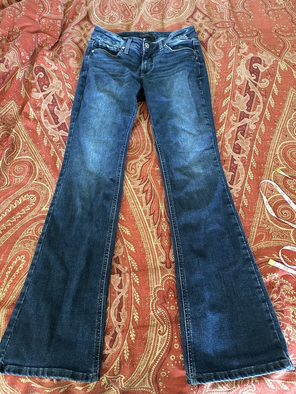 Women’s Silver Jeans Elyse slim bootcut size 26 length 33 