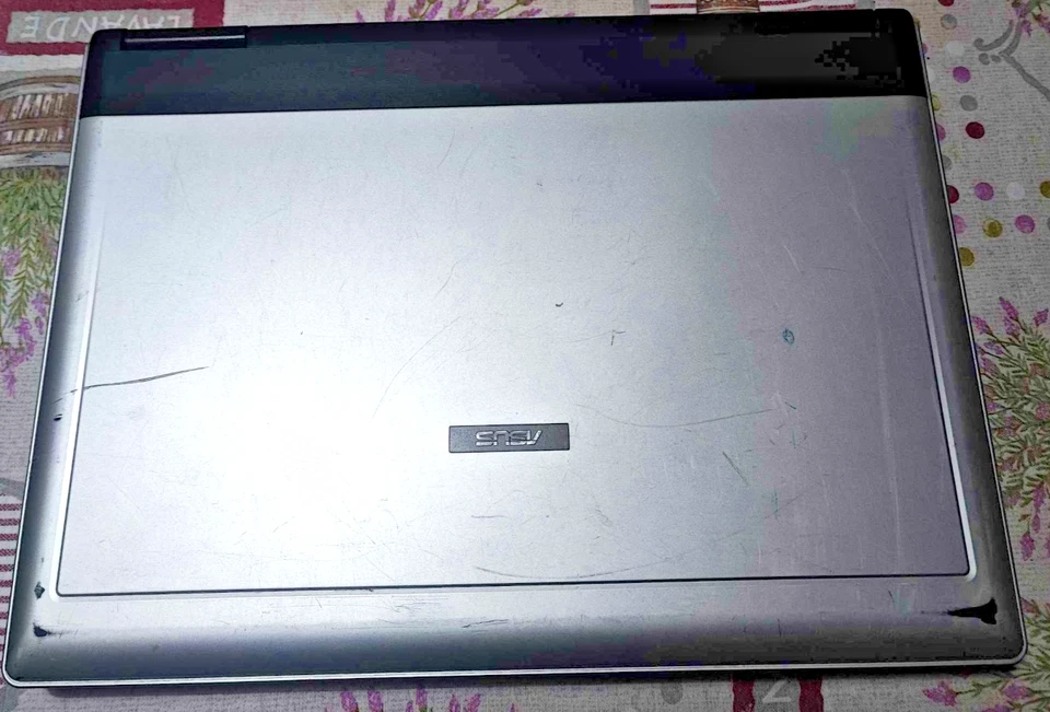 Notebook Portatile ASUS Windows XP Intel Core 2 Duo USB Wifi USB Lan Ram - Immagine 3 di 4