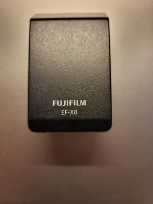 Fujifilm EF-X8 Blitz Blitzgerät Fuji EF X8 wie NEU