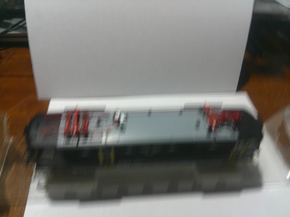 MARKLIN HO SCALE # 37416 ELECTRIC LOCOMOTIVE-SWEDISH STATE RAILWAY ( SJ ) - Image 4 of 4