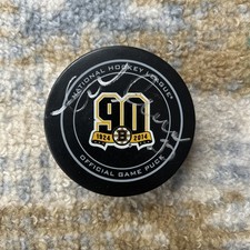 Zdeno Chara 90th Anniversary 2014 Boston Bruins Signed Puck JSA Authenticated