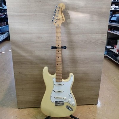 Fender Japan ST72-86DSC Yellow White Scalloped DiMarzio HS-3 YJM Tribute MIJ