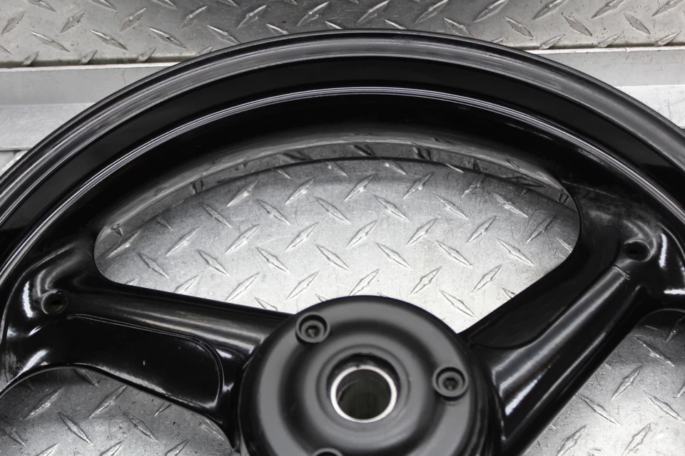 Llanta delantera Ducati Multistrada 620 2006 17xMT3,50 Foto 4 de 4