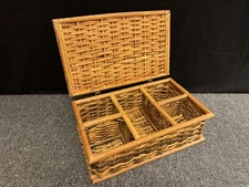 Vintage Wicker Sewing Basket Trinket Craft Box Hinged Lid 11.5”x7”x4.25”