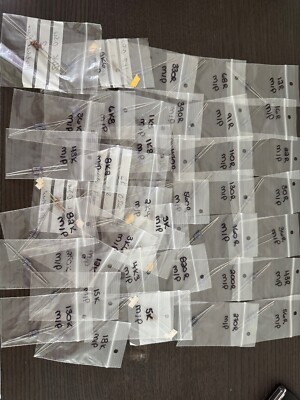 Set of Shinkoh, AN non magnetic tantalum 0,5W resistors for stepped attenuator 
