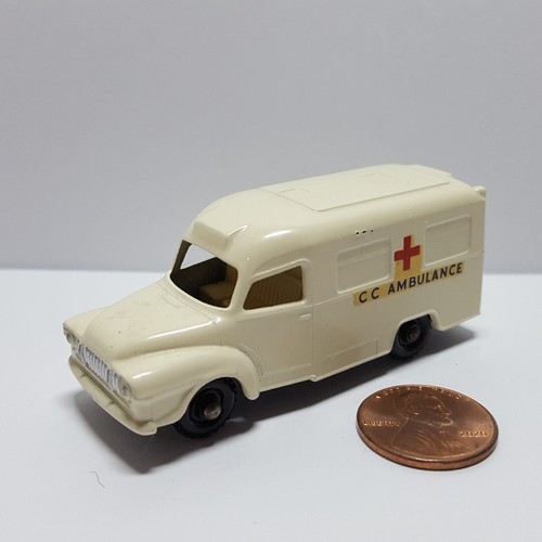 Vintage Lesney Matchbox #14 Bedford Lomas Ambulance BPW Factory Decal Error Nice