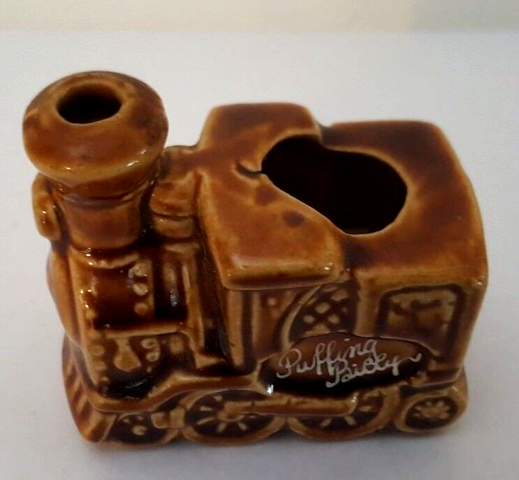 Australian Pottery Souvenir Puffing Billy Train Novelty Ashtray Smoking