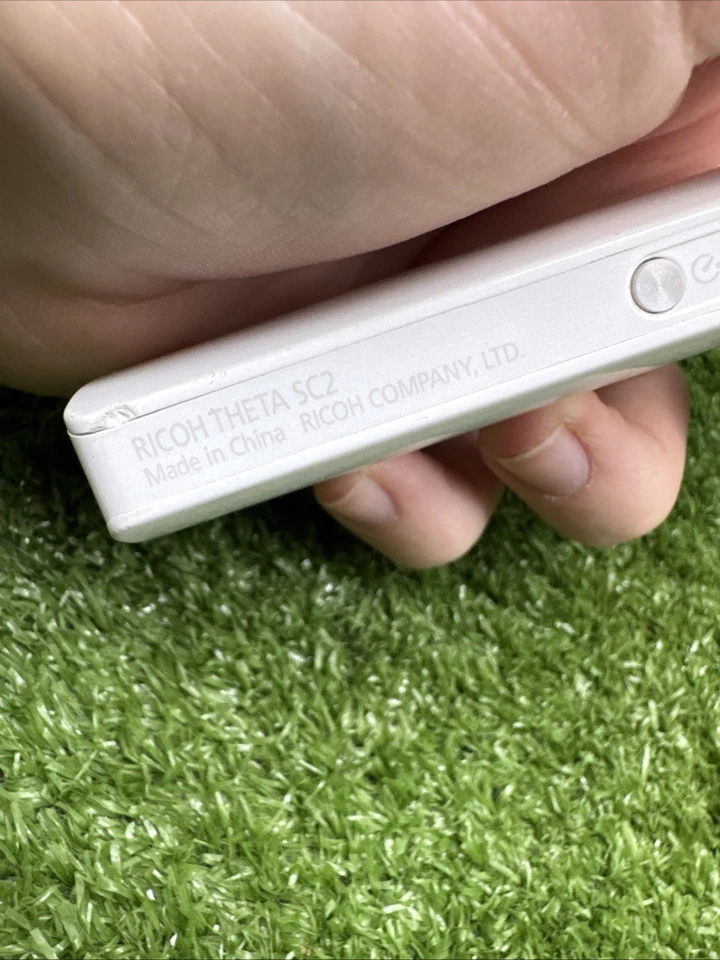 Cámara digital Ricoh Theta SC2 360° 4K - blanca. PIEZAS O REPARACIÓN Foto 3 de 4