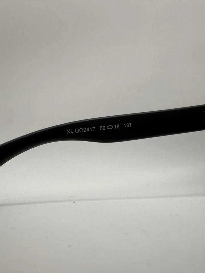 Gafas de sol polarizadas XL Oakley Holbrook y accesorios nuevos (negro/negro) Foto 4 de 4