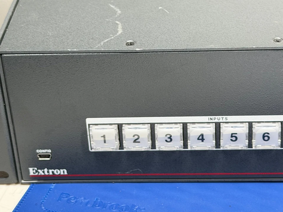 Extron IN1608 xi SA Scaling Presentation Switcher 8 Inputs 4 HDMI Output - Image 2 of 4