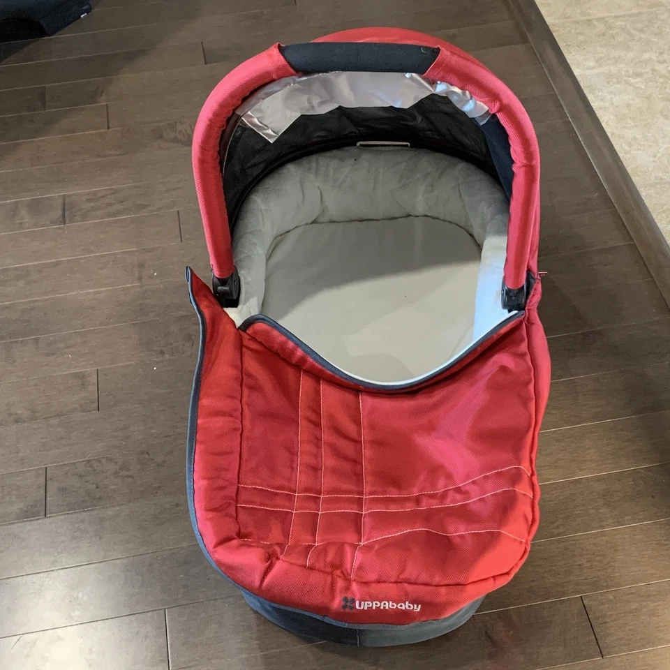 UppaBaby 2012 Universal BABY MOISÉS con Colchón Mosquitero Bolsa de Viaje Rojo Foto 2 de 4