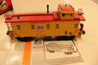 MTH Trains 20-91022 Union Pacific Offset Steel Caboose UP #25214 2000 Premier O