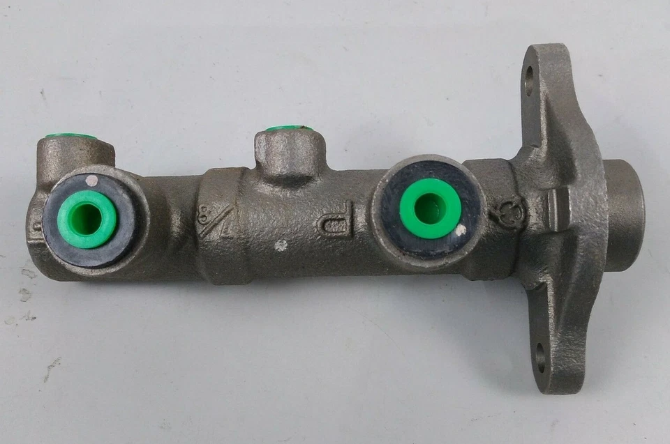 Cilindro maestro de freno A1 Cardone 11-2212 para 83-87 Mazda 323 626 Foto 3 de 4