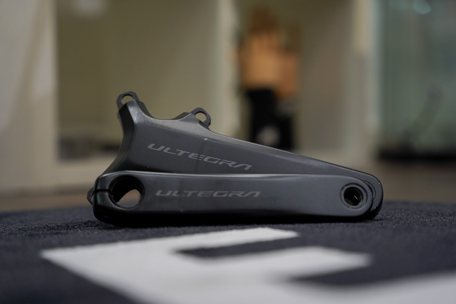 Shimano Ultegra FC-R8100 Double Crankset 172.5mm