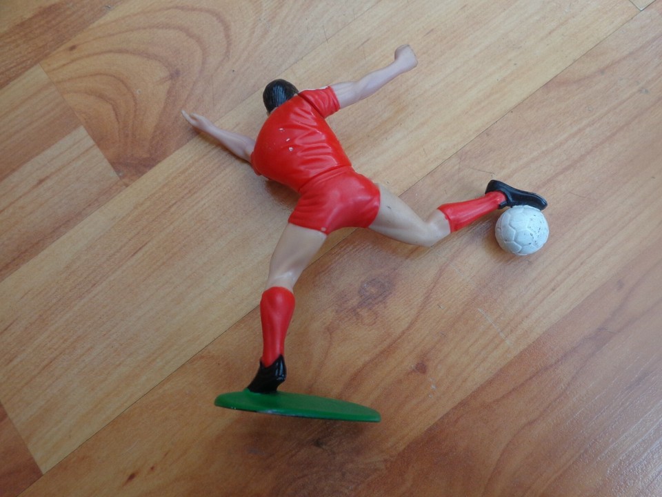 Chris Waddle England Kit 1989 / Tonka / Sportstars Football Soccer Figure Chris Waddle England Kit 1989 / Tonka / Sportstars Football Soccer Figure