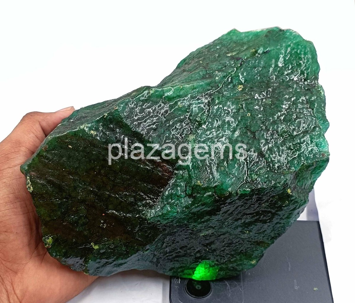 DYED Natural Certified 9925 Ct Green Emerald Colombia Uncut Rough