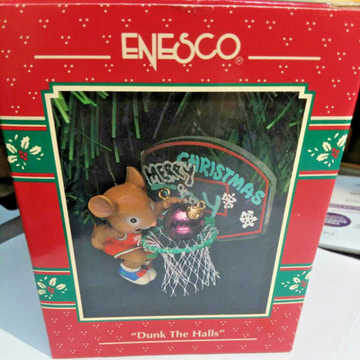 ENESCO Christmas Ornament ''Dunk the Halls '' 2nd Sports Star Series 1993 DV102