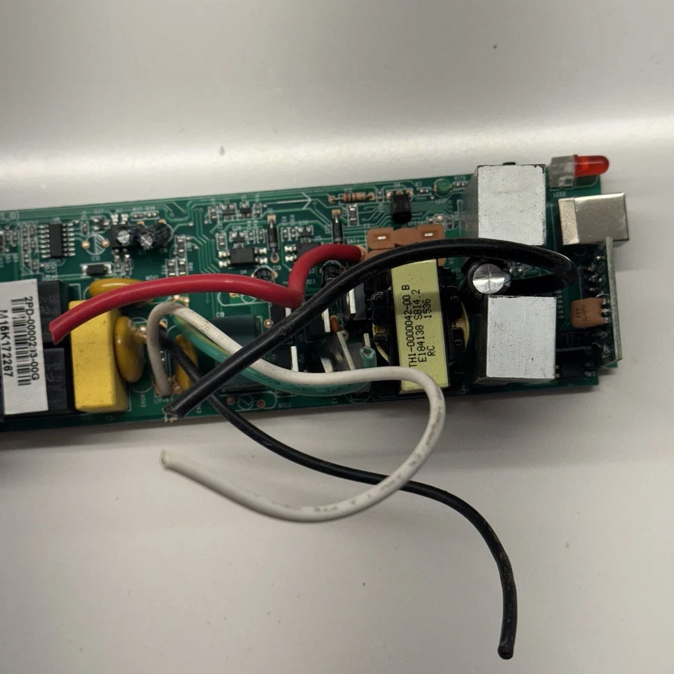 Placa de alimentación de respaldo de batería Cyberpower CP625HGA CP625HGA P1P-0000085-01G (V1_1) Foto 3 de 4