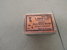 very old full BOX of C.MUSTAD & SON Norway No.4 KIRBY FISH HOOKS