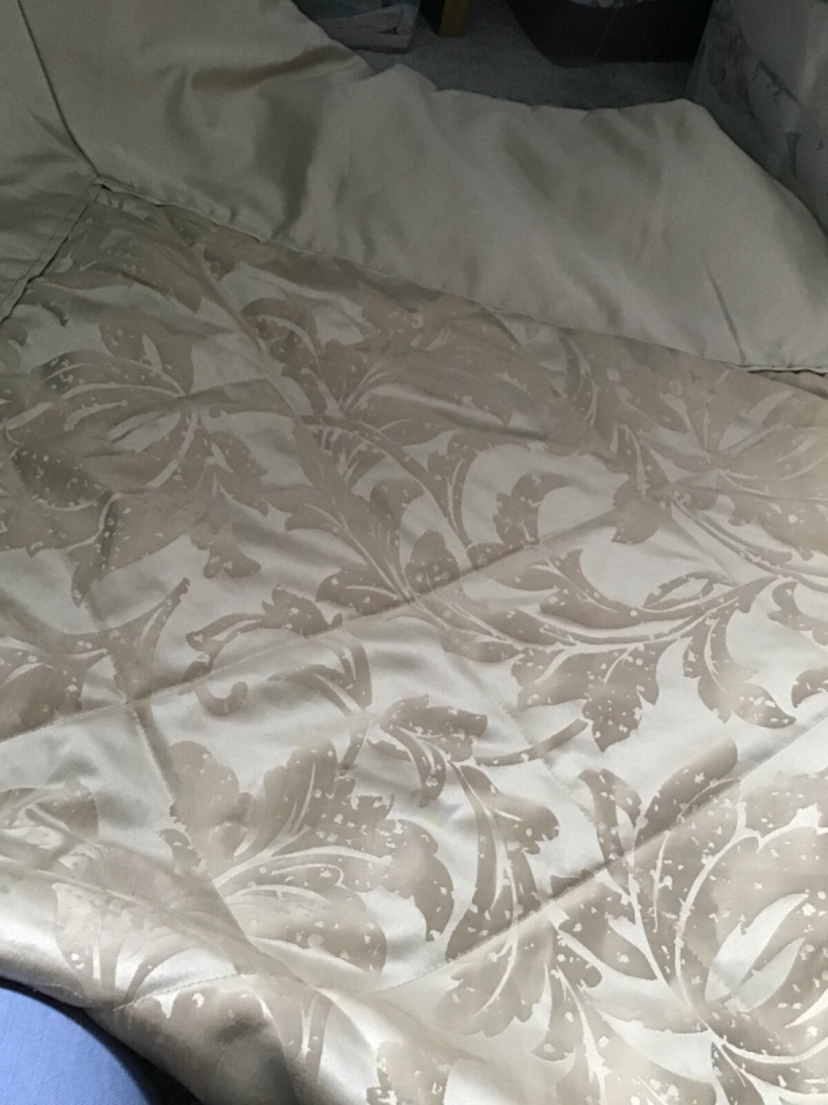 Dunelm Bedspread Double Gold Damask jacquard pattern eBay