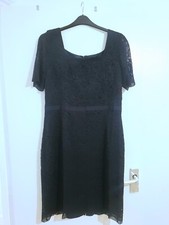 Size 16 Black Lace Tea Dress 👗 over the knee, only worn once, used