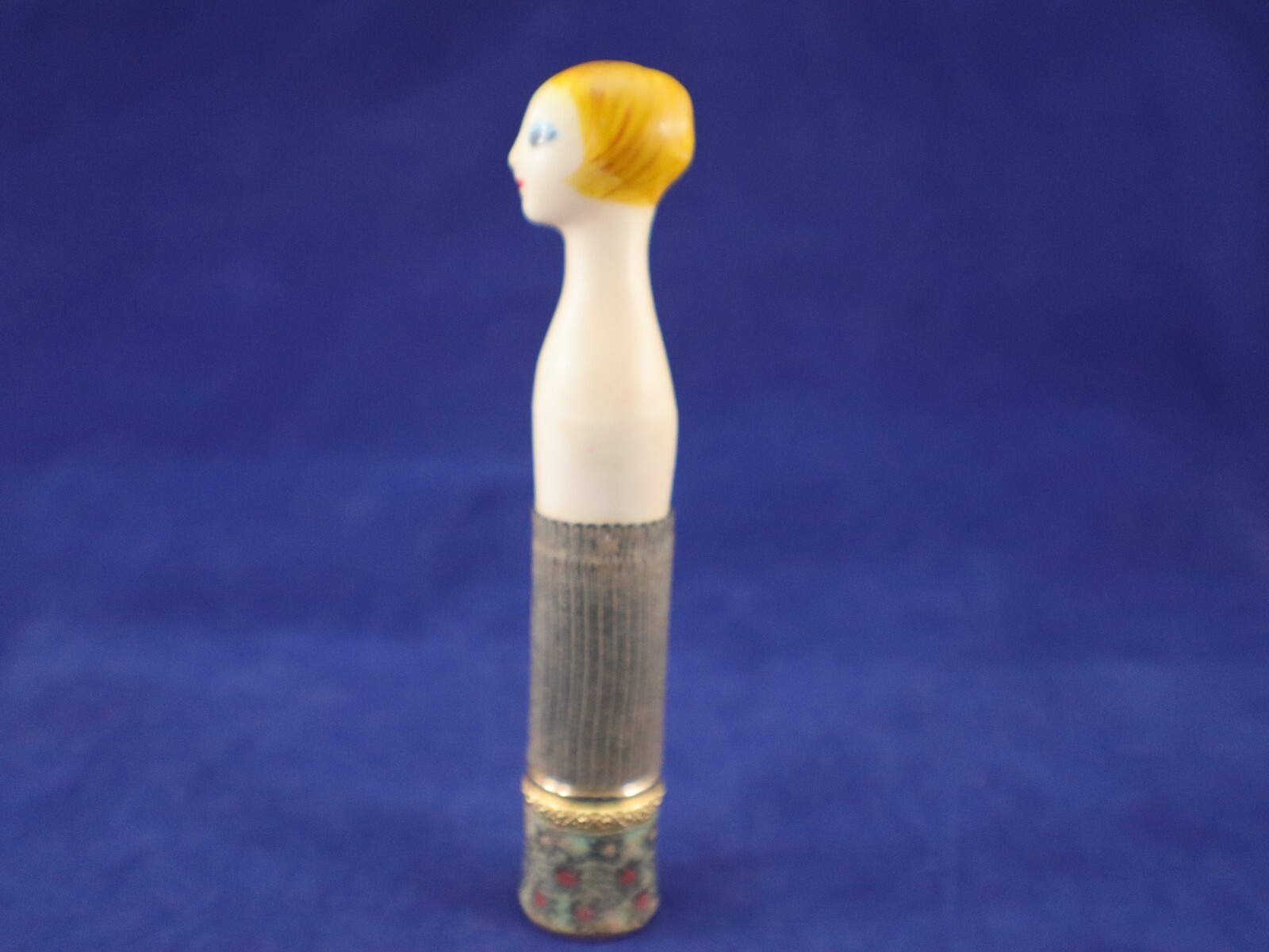 Revlon Couturine LIPSTICK DOLL Lady Holder Case Blonde 0538 USA Vintage 1961