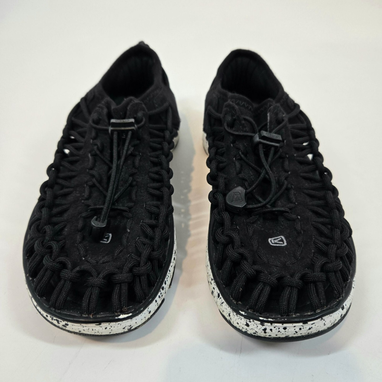 Keen bianco e nero Uneek O2 sandalo scarpe acqua corda elastica bambini taglia 2 EU 34