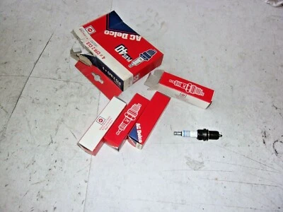 4 BOUGIES AC DELCO CFR2CLS MORGAN ROVER 111 114 216 416 820 825 METRO LOTUS ELAN - Photo 1/3