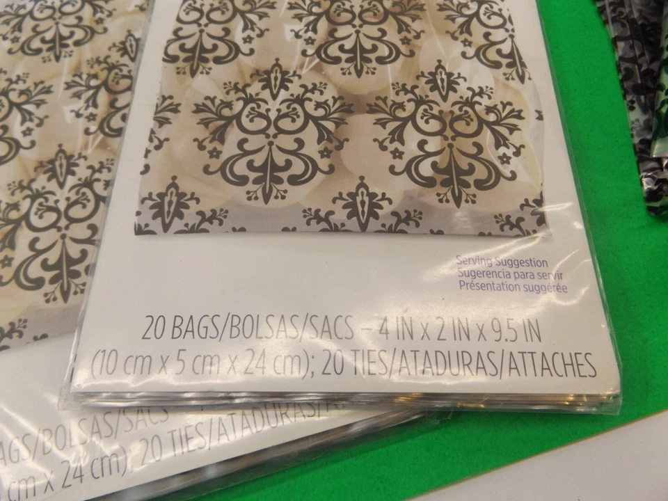 60+ Bolsas Wilton Bolsas de Fiesta Paquete de 20 - Damasco, Blanco y Negro 1912-9026 Foto 2 de 2