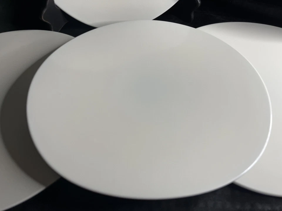 Set (4) Vintage Umbra WHITE Rounded Square 10 3/4in. Dinner Plates - Image 3 of 4