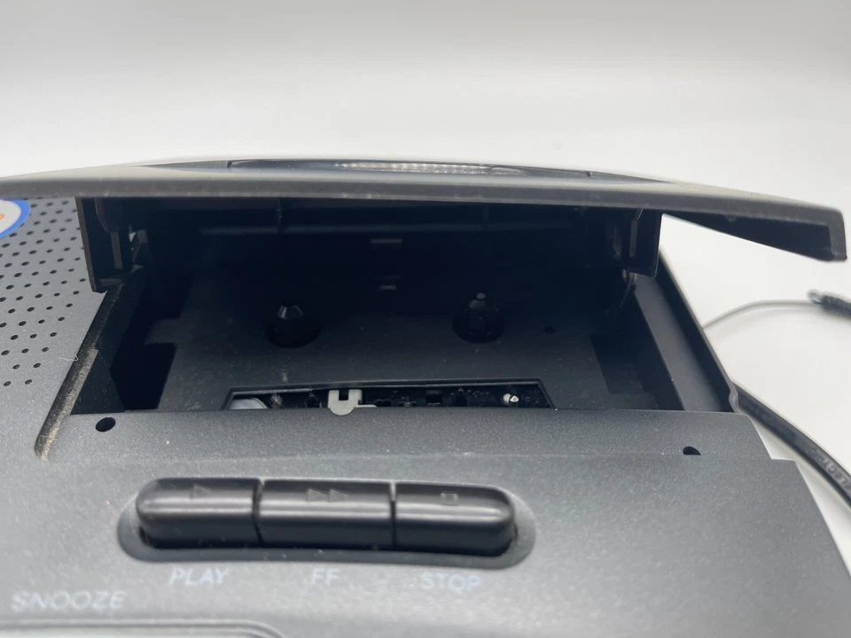 RARE Casio AM FM Alarm Clock Radio With Cassette Player RT-201 115V-230V TESTED - Image 3 of 4