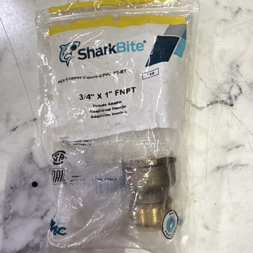 SharkBite Push-to-Connect Brass Female Adapter 3/4 x 1 in FNPT U086LFA