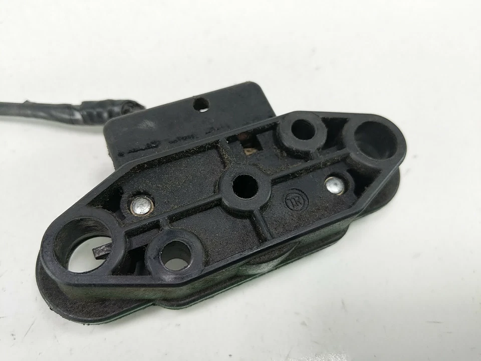 Кронштейн для крепления защелки сиденья 97 00 Suzuki GSXR 600 750 D TRSH DV - Изображение 4 из 4