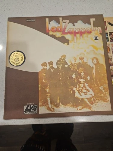LED Zeppelin II Vinyl LP Record Album, Atlantic 1969, SD 8236 Gold Record Award