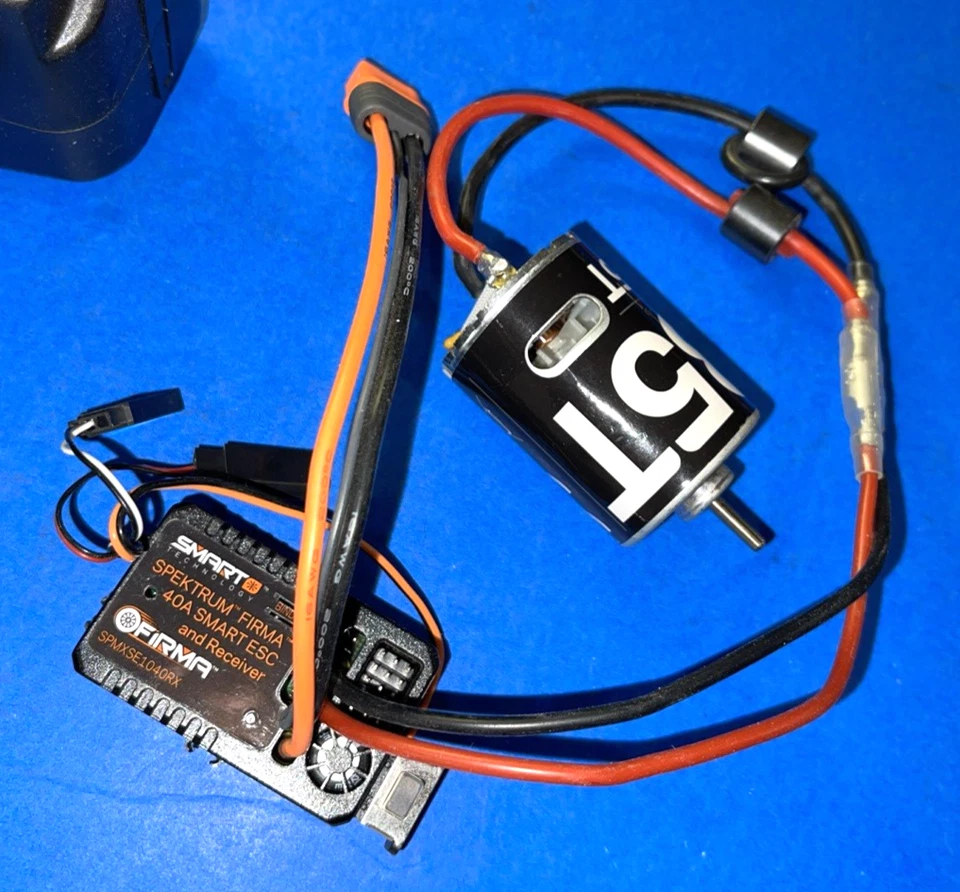 AXIAL RC GLADIATOR SCX10III TODO SPEKTRUM INTELIGENTE EMPRESA CONFIGURACIÓN SACADA NUEVO SIN USAR Foto 2 de 4