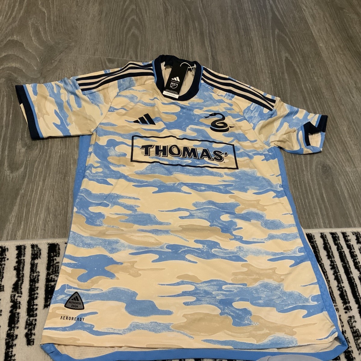 adidas Philadelphia Union Authentic Jersey Men's Size: Large NWT