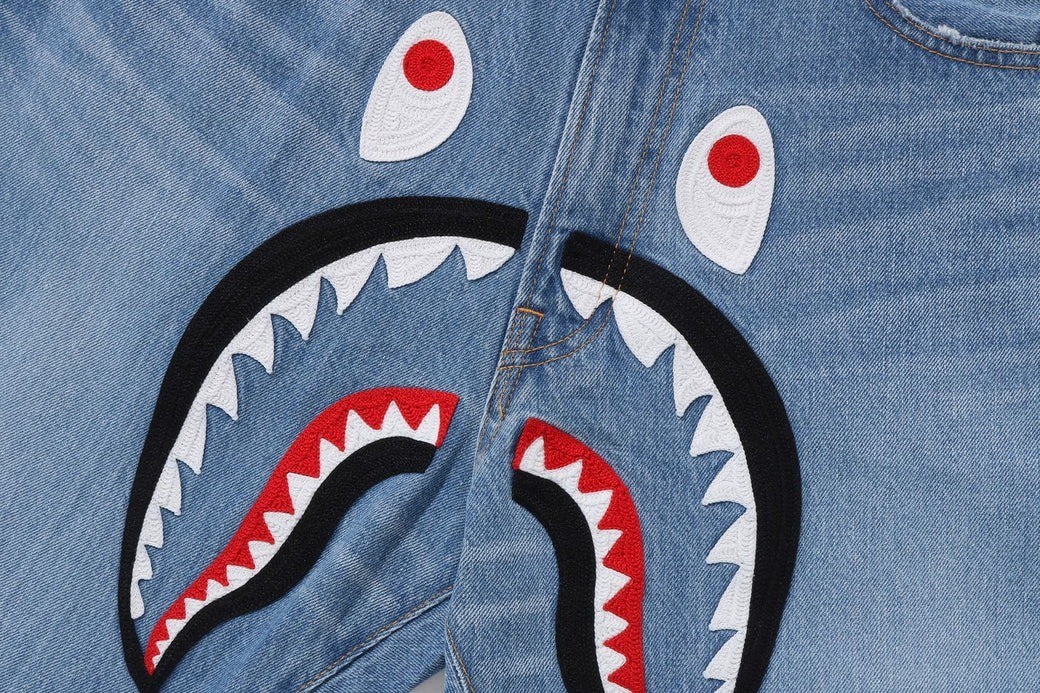 A BATHING APE Men's SHARK LOOSE FIT 13OZ DENIM PANTS 1L80150006 b