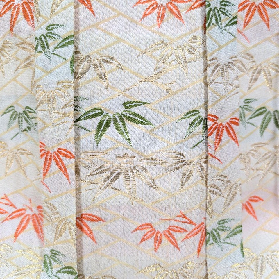 Meticulous Golden Orchid Hinoki Gaki White Bamboo Gold Thread Vermilion