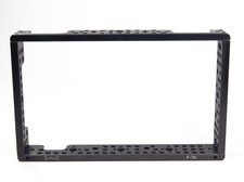 TV Logic F-7HS monitor cage