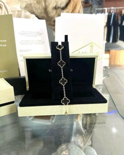 Van Cleef & Arpels Alhambra Onyx Gold 5 motifs 18k Yellow Gold