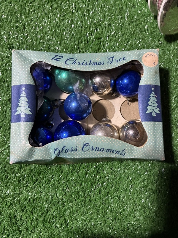 Shiny Brite Glass Feather Tree Christmas Ornaments 1” Japan only 10  ornaments 