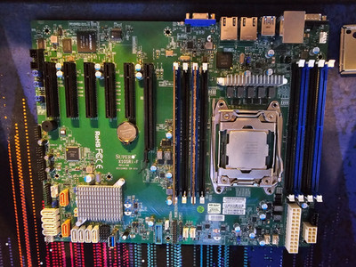 Supermicro X10sri-f + XEON E5-2603v4 + 32GB DDR4 ECC