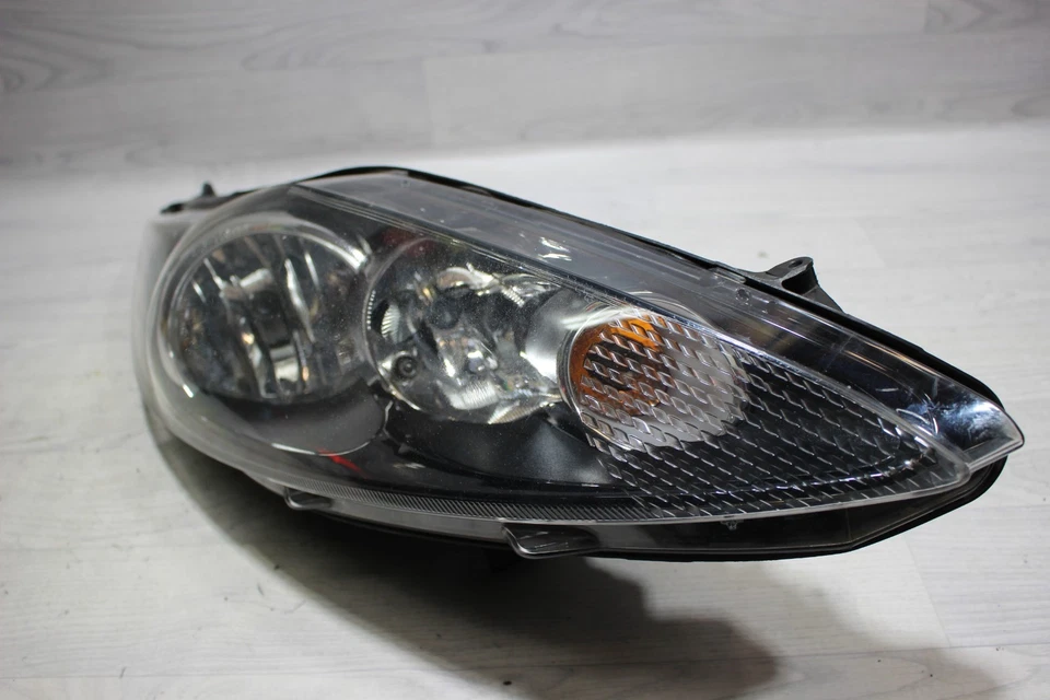 Hauptscheinwerfer Scheinwerfer rechts 8A6113W029AG Ford Fiesta VI CB1 Bj,09 - Bild 4 von 4