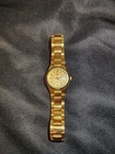 Vintage Seiko 5 Automatic Gold Tone Ladies Watch Day/Date - Running